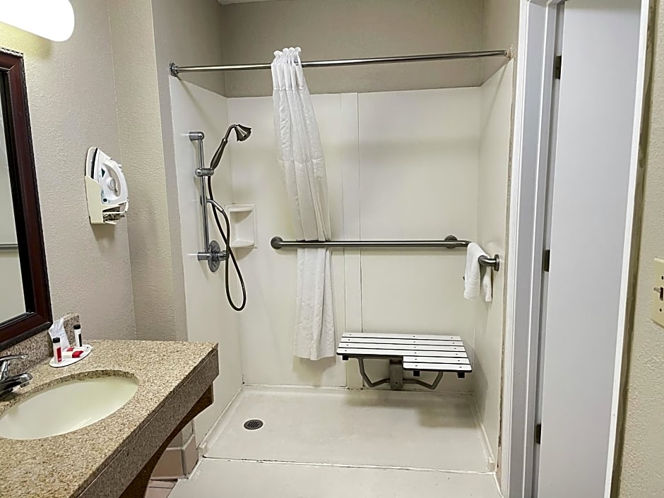 Baymont Inn & Suites