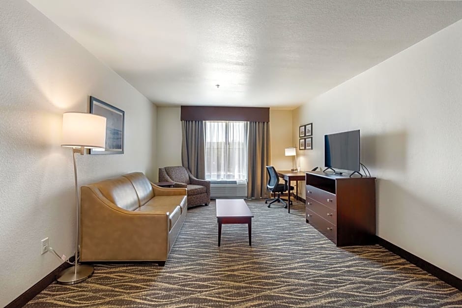 Cobblestone Hotel & Suites - De Pere