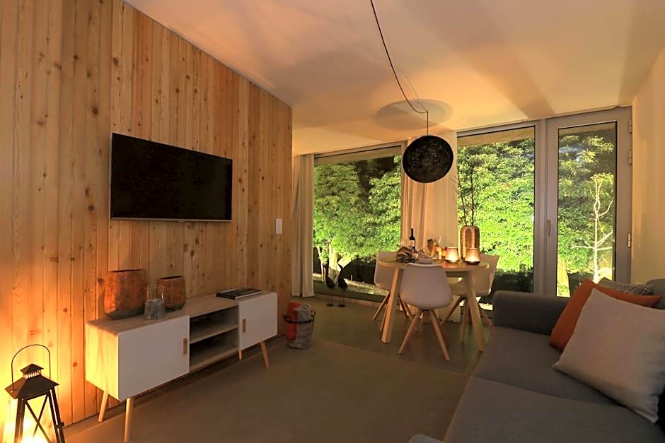 World's Nests Furnas Pods Village