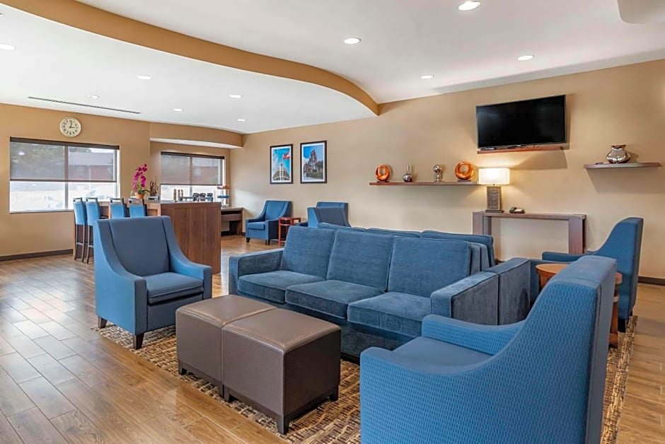 Comfort Suites Airport Flowood