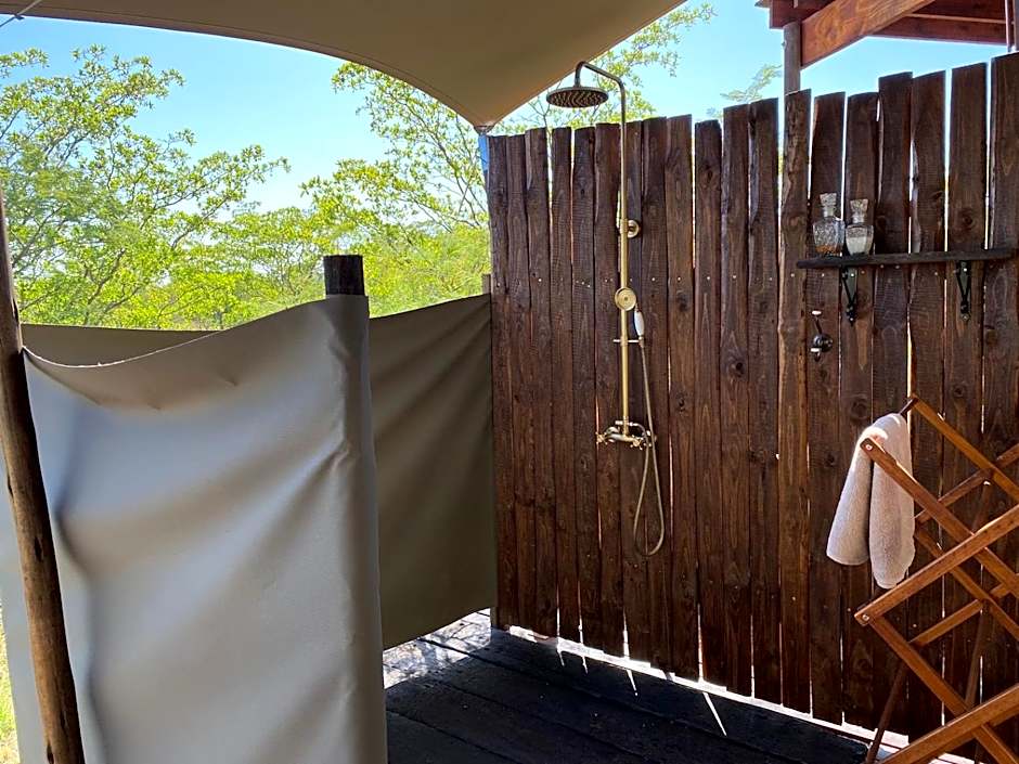 Out in Africa Wildlife Lodge