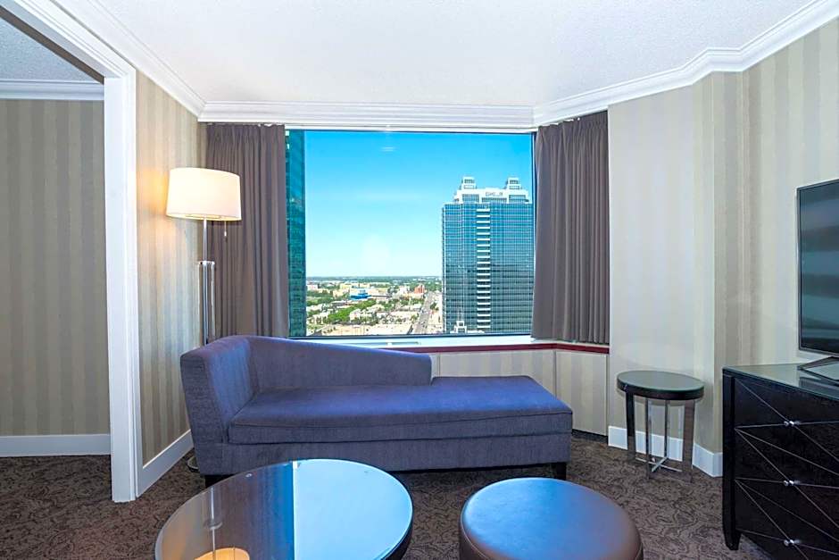 Sandman Signature Edmonton Downtown Hotel