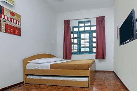 Family Shared Bathroom