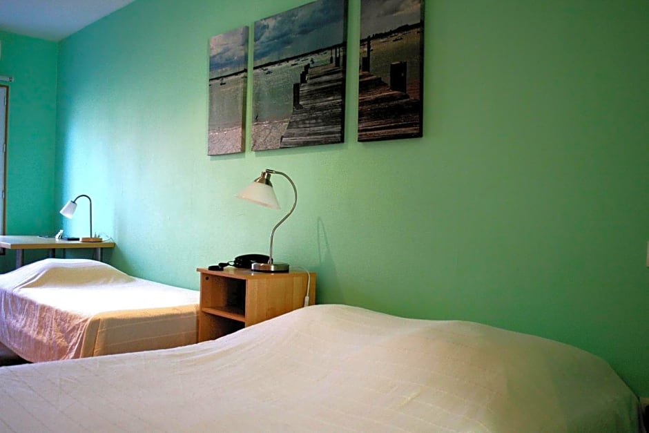 Photo 1 of 7 of Triple Room