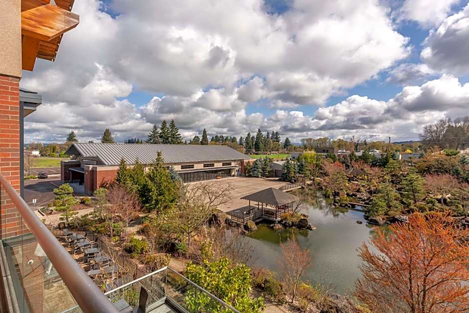 Best Western Premier Boulder Falls Inn