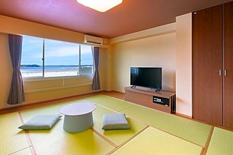 Standard Japanese-Style-Room 15 square yards(Lower Floor) - Shared Bathroom - Non-Smoking