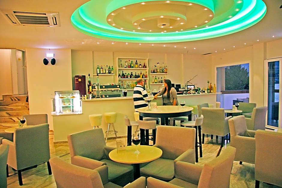 Samos Bay Hotel by Gagou Beach