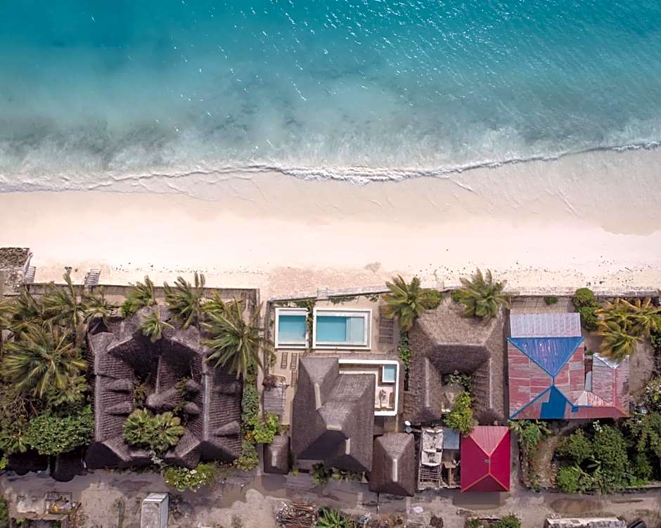 Joya' Beach Suites & Villa