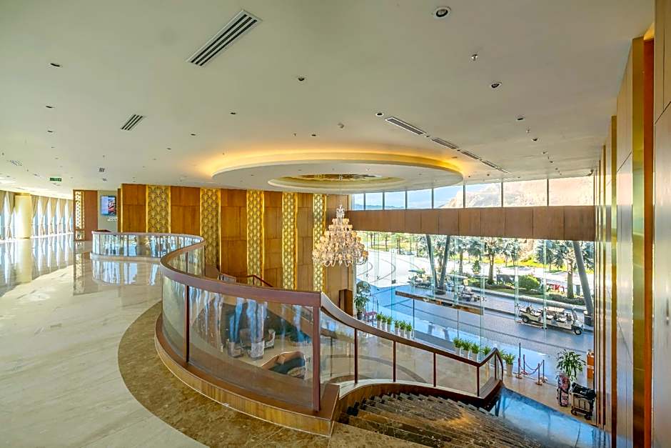 Wyndham Grand KN Paradise Cam Ranh