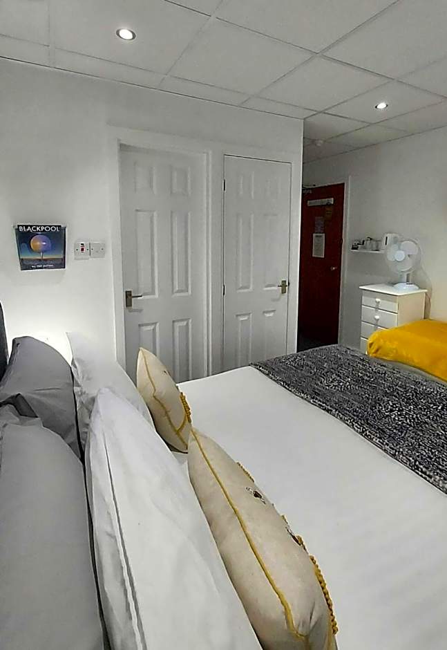 Rock Dene Hotel