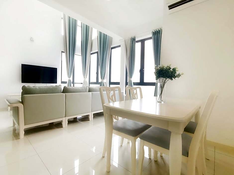 The Elysia Park Residence by Home Owner