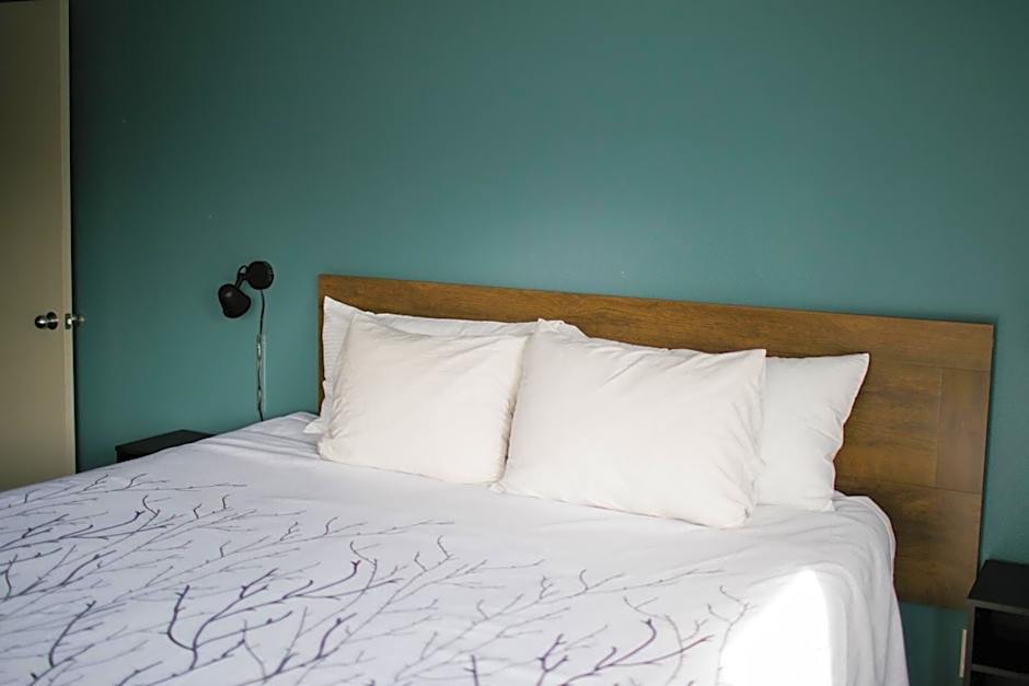 Friday Harbor Suites