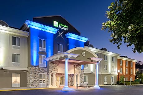 Holiday Inn Express & Suites Philadelphia - Mt. Laurel By IHG