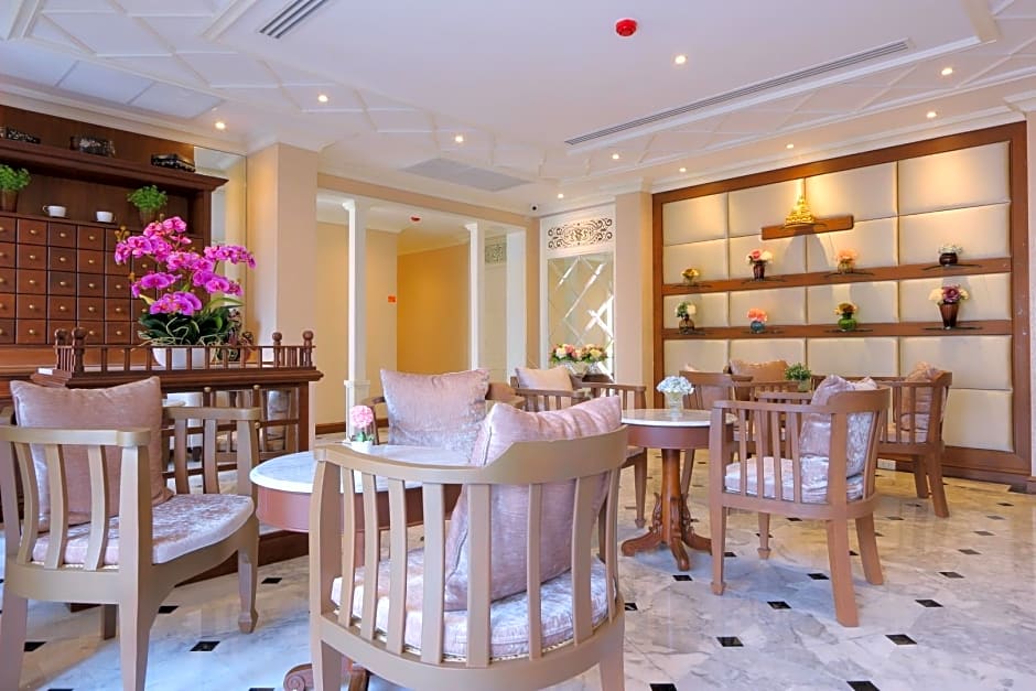 Hiranyakul House Riverside