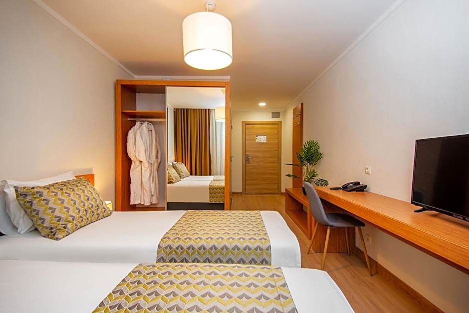 Orbi Palace Hotel Official
