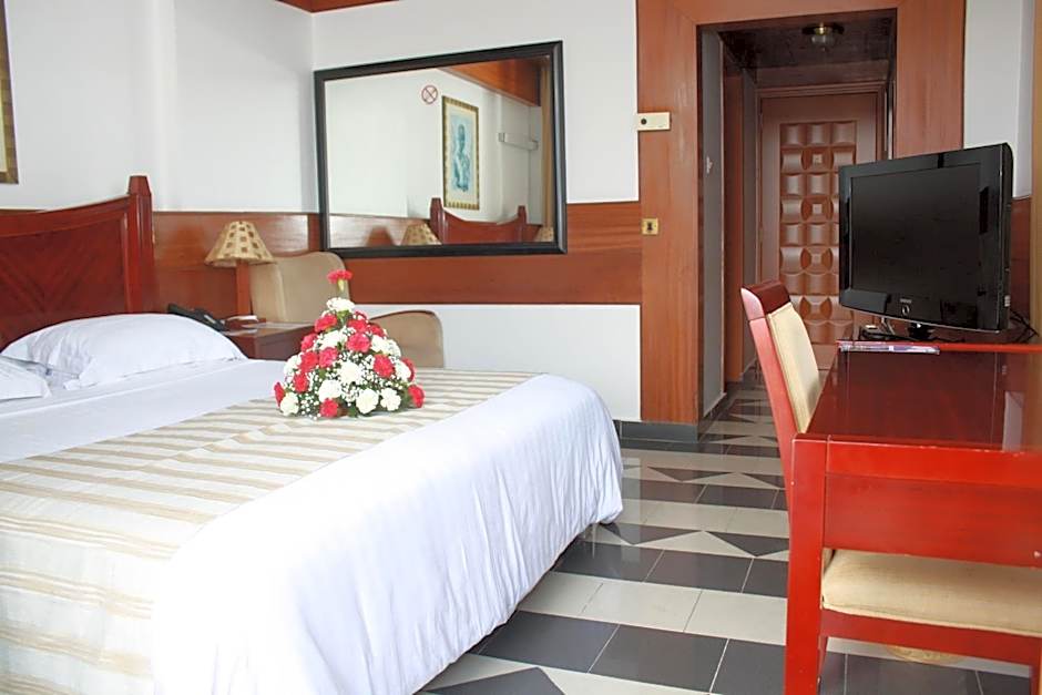 Peacock Hotel