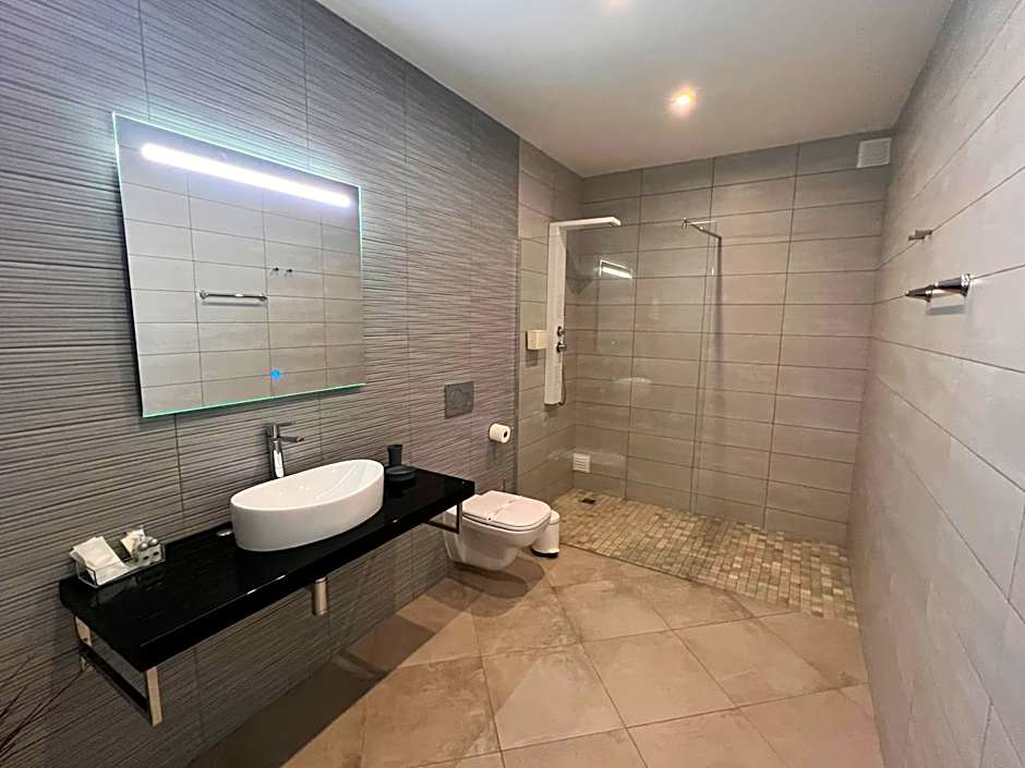 Carvoeiro B&B and SPA