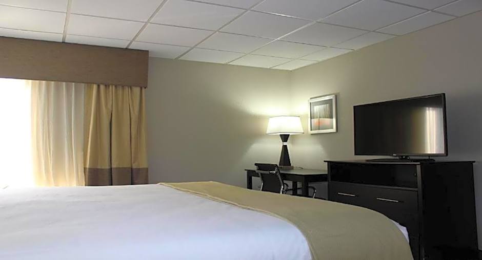 Holiday Inn Express Forsyth By IHG