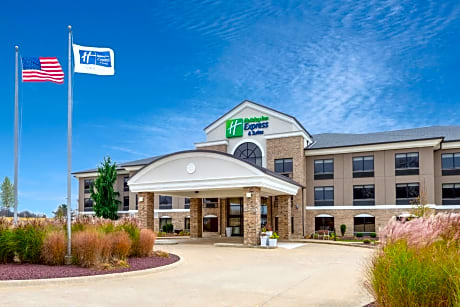 Holiday Inn Express & Suites Wadsworth, an IHG Hotel