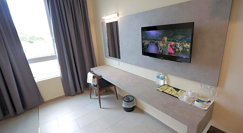Pantai Regal Hotel