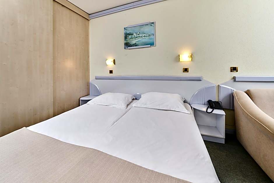 Hotel Plavi Plava Laguna