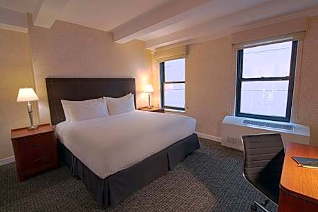 Classic 1 King Bed