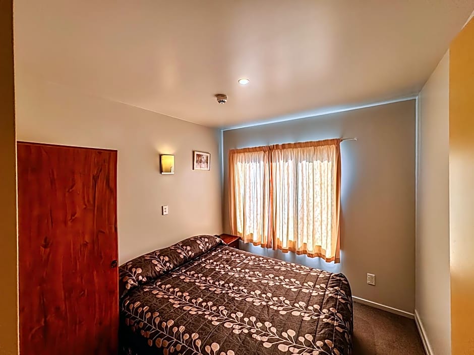 Bealey Avenue Motel