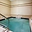 Holiday Inn Express Hotel & Suites St. Paul - Woodbury