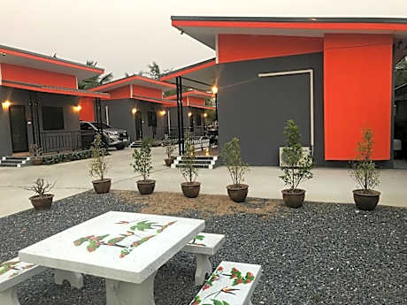 Baan Plawan Resort Lopburi