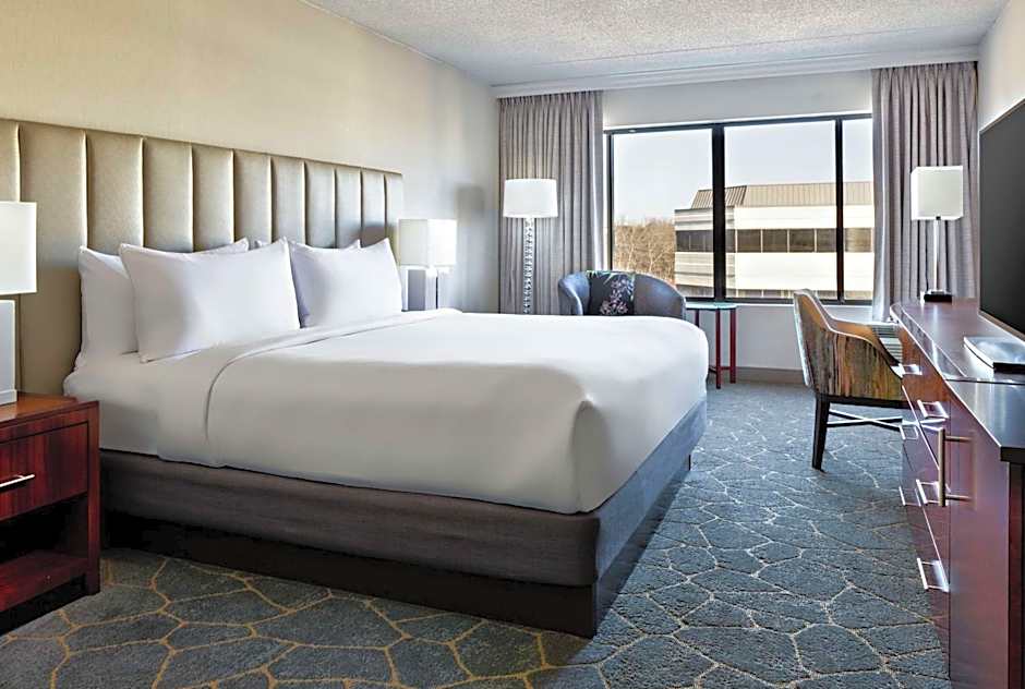 DoubleTree by Hilton Fairfield Hotel & Suites, NJ