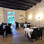 Logis Le Relais du Chapeau Rouge
