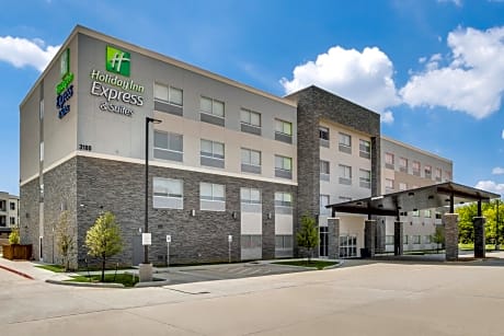 Holiday Inn Express & Suites - Denton South, an IHG Hotel