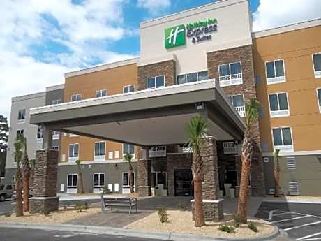 Holiday Inn Express & Suites Southport - Oak Island Area By IHG