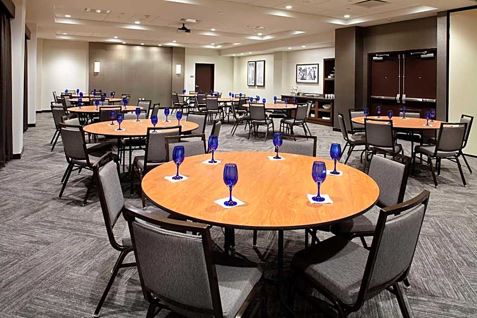 Hyatt Place Cleveland Lyndhurst