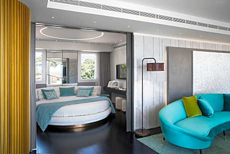 Penthouse Suite