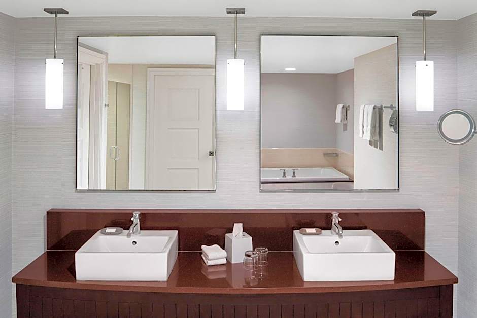 Le Meridien Arlington