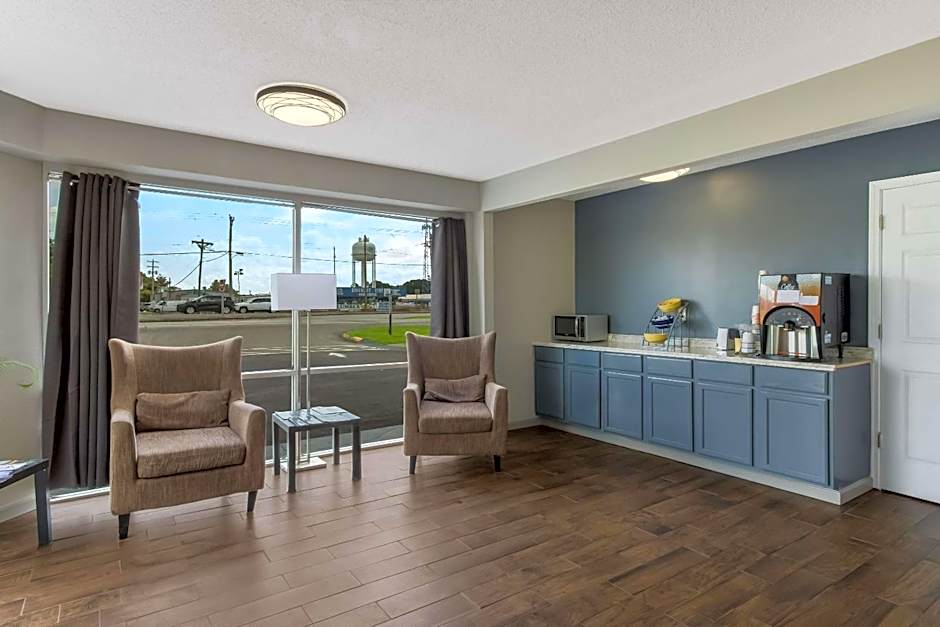 Econo Lodge Cherry Point