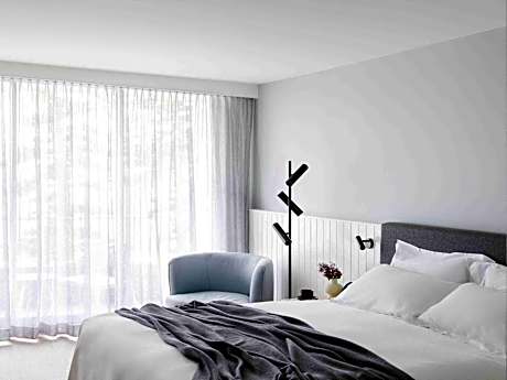 Superior King Room with Ocean View