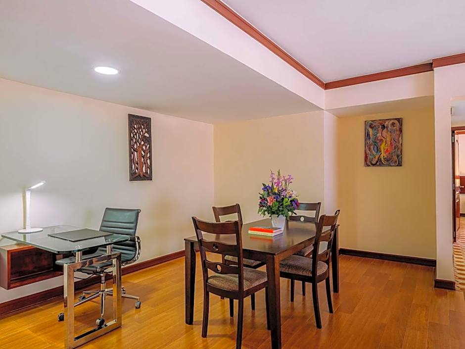 Mövenpick Hotel & Residences Nairobi