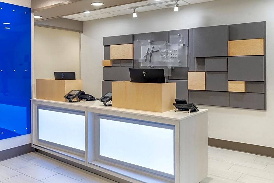 Holiday Inn Express Hotel & Suites Albuquerque Midtown by IHG