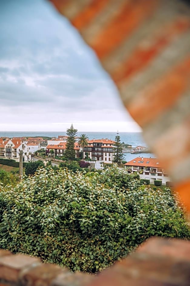 Hotel Mar Comillas by MIJ