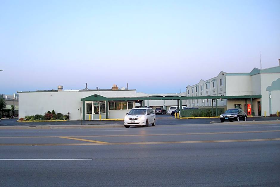 O'Hare Inn & Suites