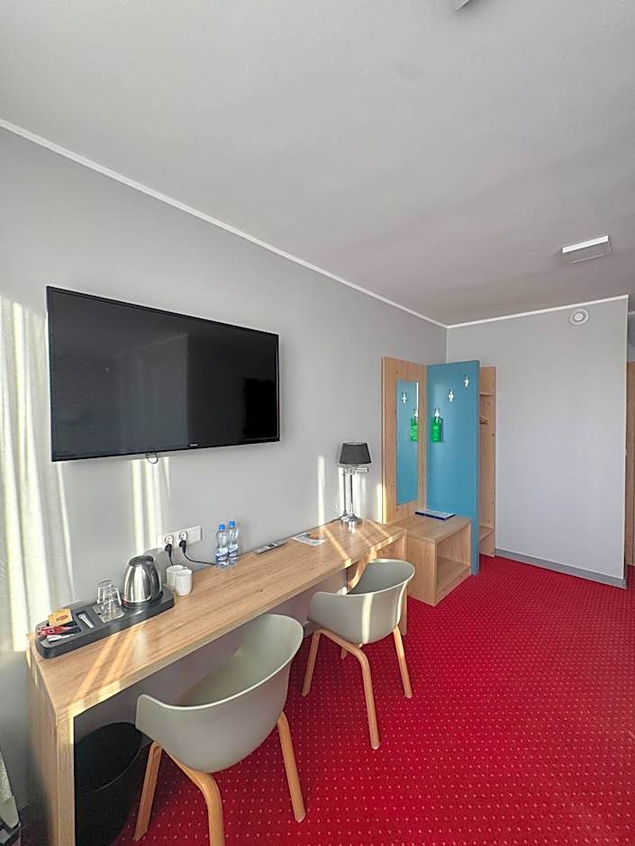 Carina Hotel
