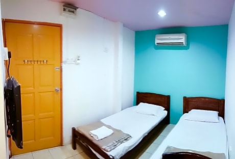 Economy Twin Room without Window