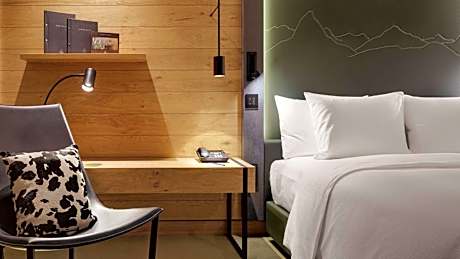 Executive Twin Room with Executive Lounge Access