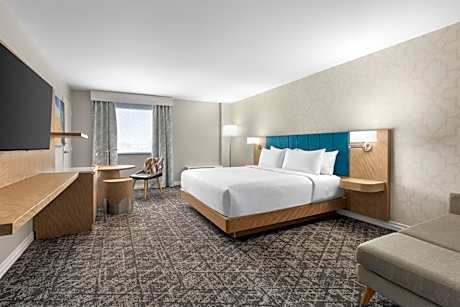 Two-Bedroom King Suite
