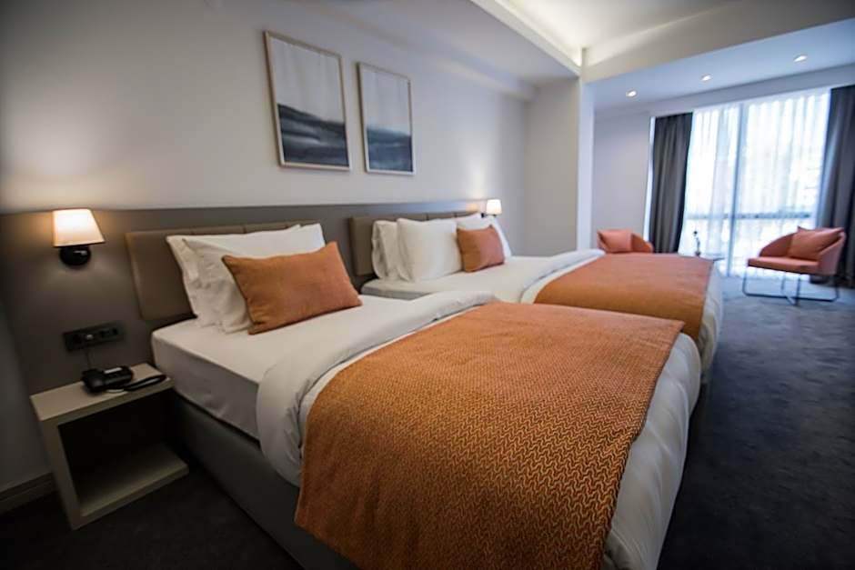 Dovv Hotel Busıness