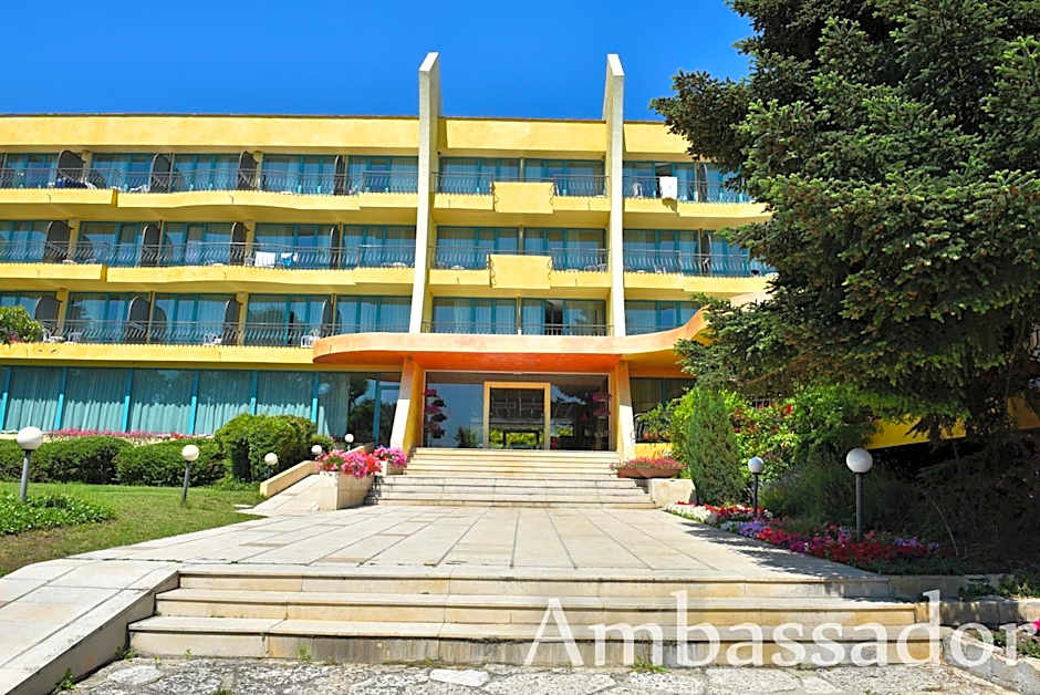 Hotel Ambassador - Free Parking