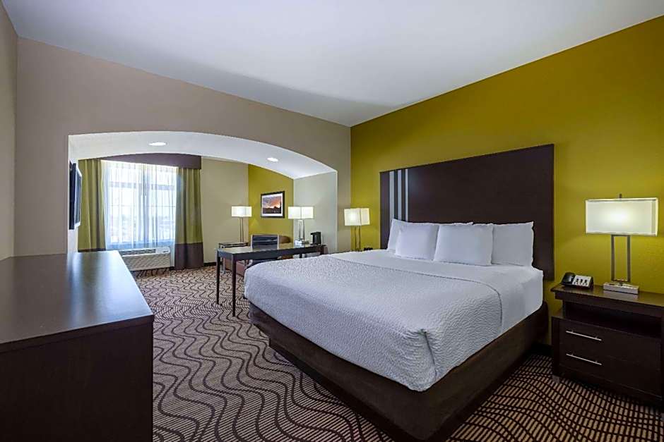 La Quinta Inn & Suites by Wyndham Artesia