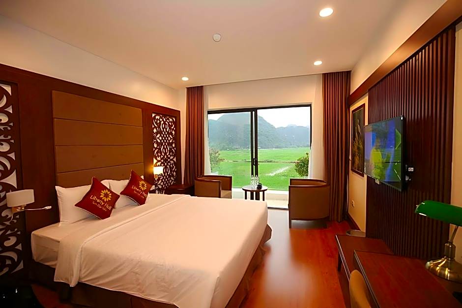 Liberty Hall Tam Coc Hotel & Villa